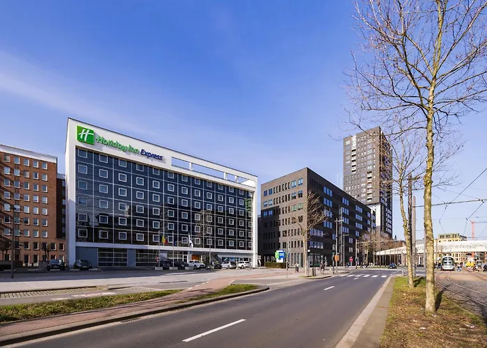 Holiday Inn Express Antwerpen City North By Ihg