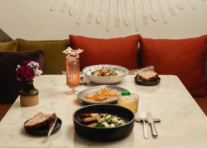 Beach Hotels Bairro Alto
