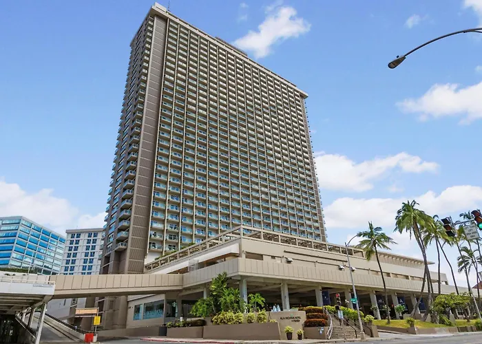 Ala Moana By Mantra