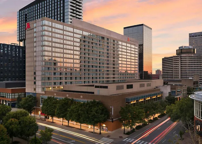 Dog friendly hotels Louisville Marriott Downtown