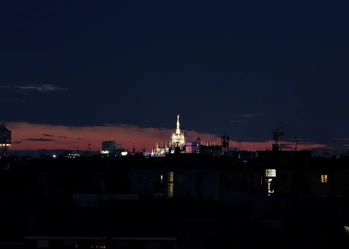 Skyline In Città Studi A 1 Minuto Dal Metrò Con Terrazzo Wi-fi E Netflix