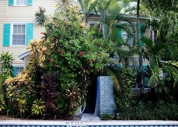 Guest house: Seaport Inn