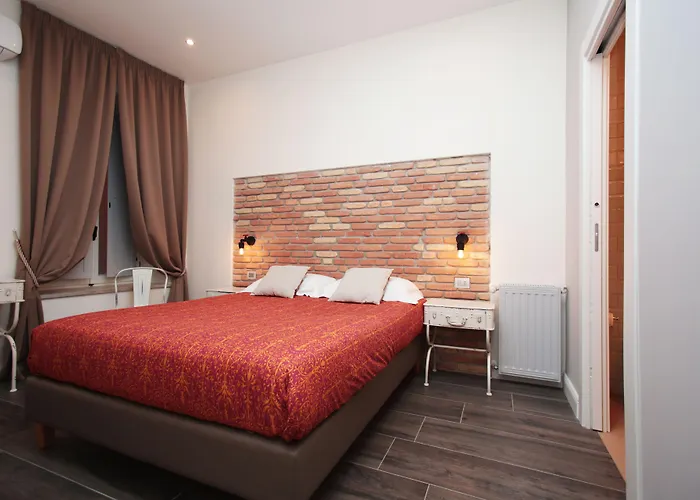 Trevi Contemporary Suite