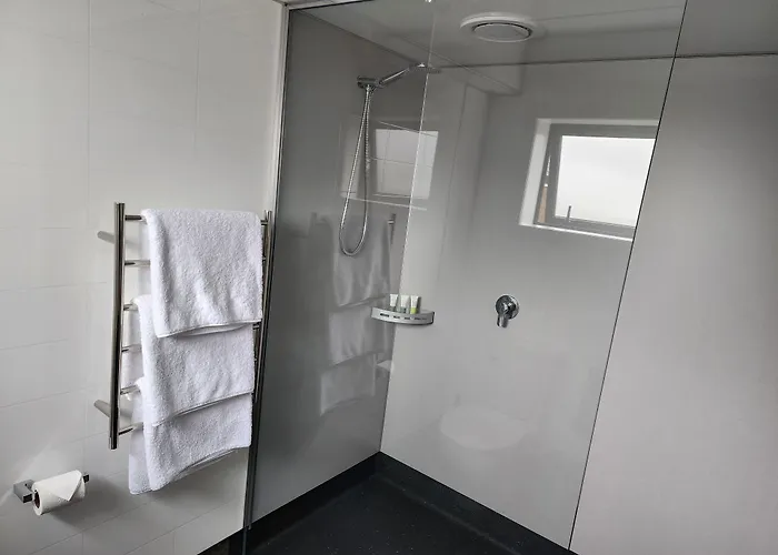 Hotels With Four Stars Auto Lodge