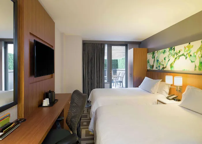 Hilton Garden Inn Central Park South-Midtown West