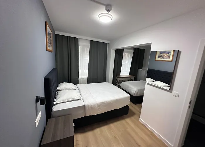 Albert Hotel