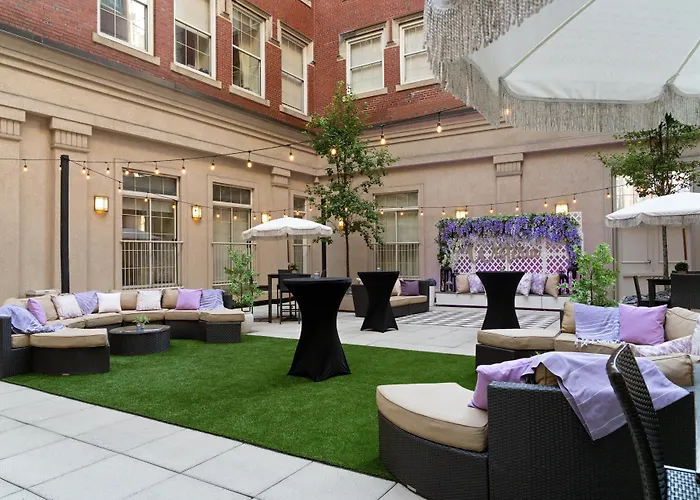 Romantic hotels Doubletree By Hilton Boston - Downtown