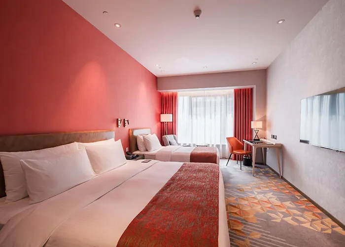 Grand Emperor Hotel