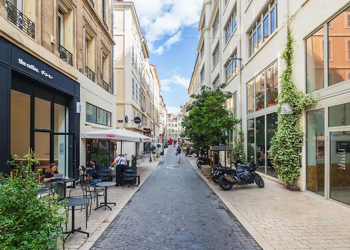 Grand T1 - Vieux-Port - salle de sport&rooftop