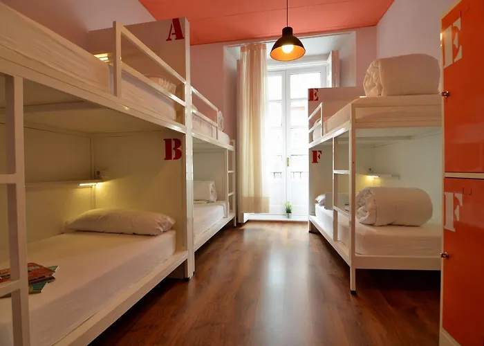Hotel cerca del colegio: Far Home Atocha