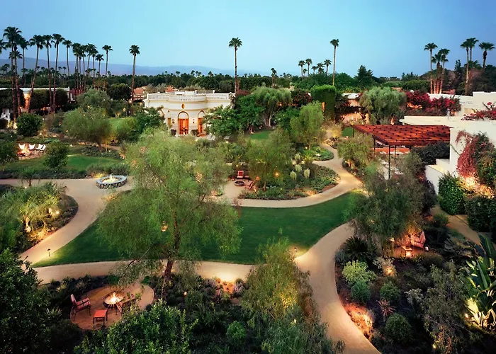Hotel with pool: Parker Palm Springs