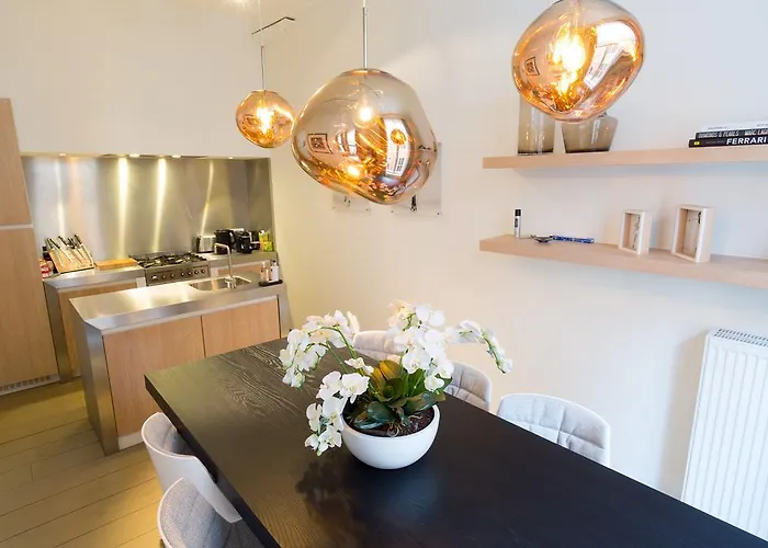 Y & L Villa