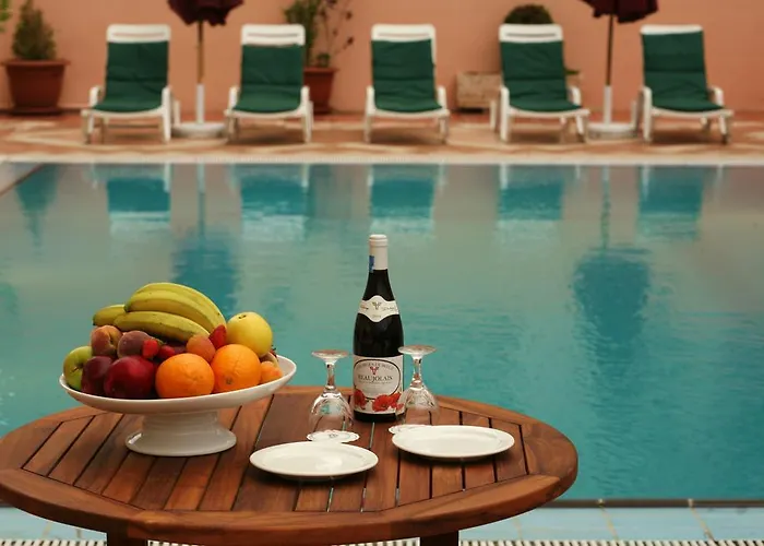 Beach hotel: Imperial Palace Hotel