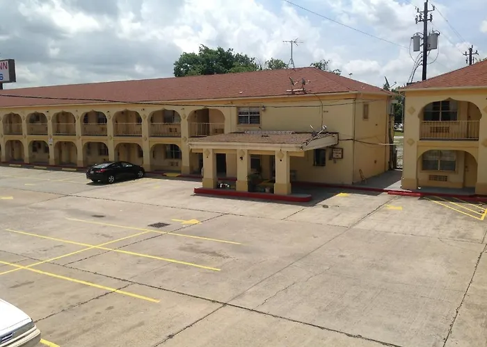 All Motels Guest Inn And Suites