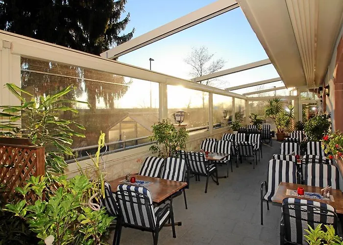 Hotel-Restaurant Axion