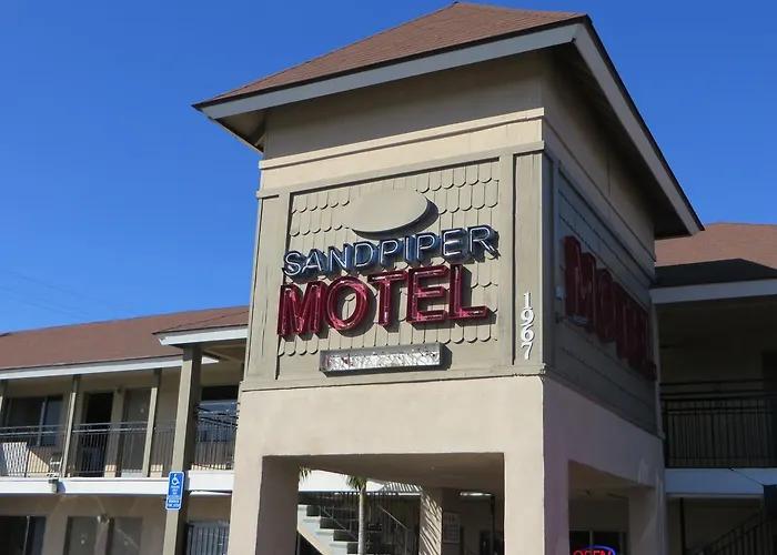 Motel: Sandpiper Motel