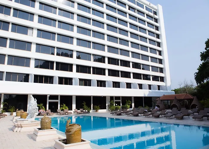 Chiangmai Plaza Hotel