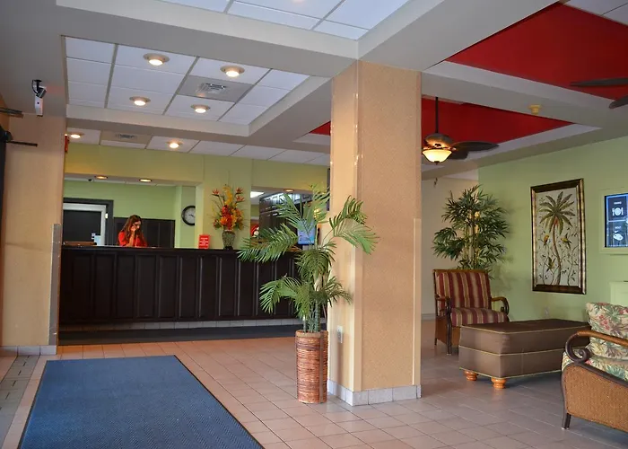 Hotel near College: Holiday Sands At South Beach