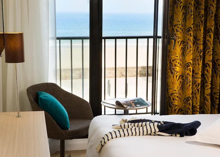 Escale Oceania Saint Malo