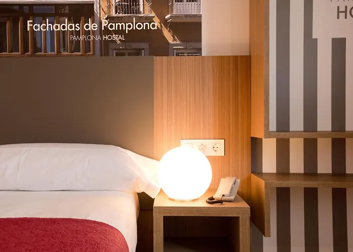 Iraipe Pamplona Hostal Auto Check-In