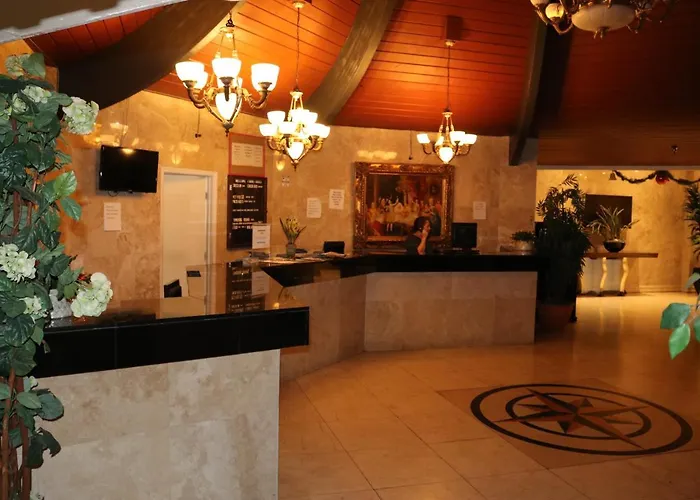 I-Drive Grand Resort & Suites