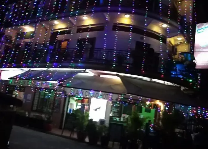 Cyclo -Bar-Restaurant