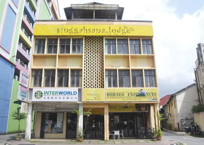 Singgahsana Lodge