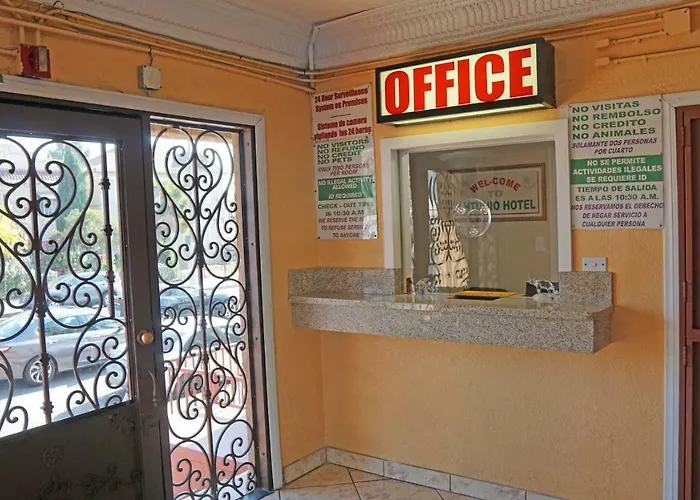 Antonio Hotel