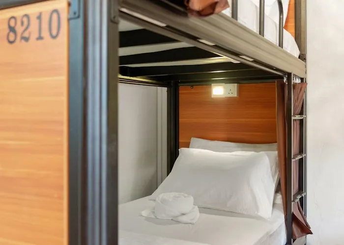 7 Wonders Hostel At Upper Dickson