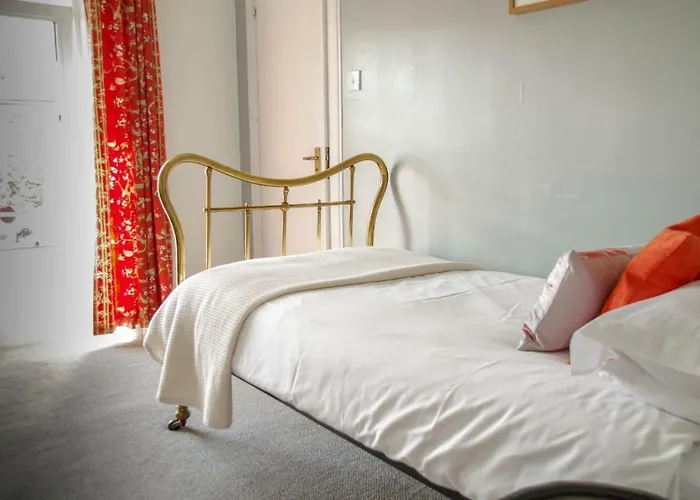 Pension Guide Room Only Corbies Rest
