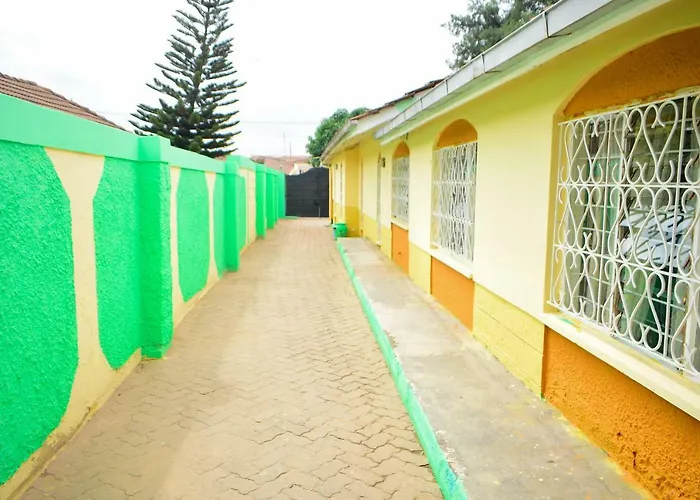 Kenya Inn