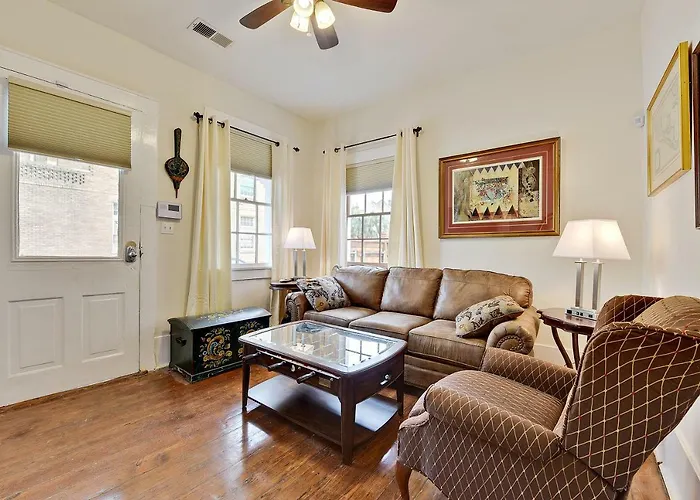 Apartment: New Orleans Cottage