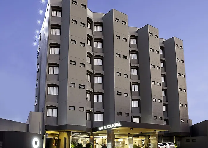 Max Plaza Hotel
