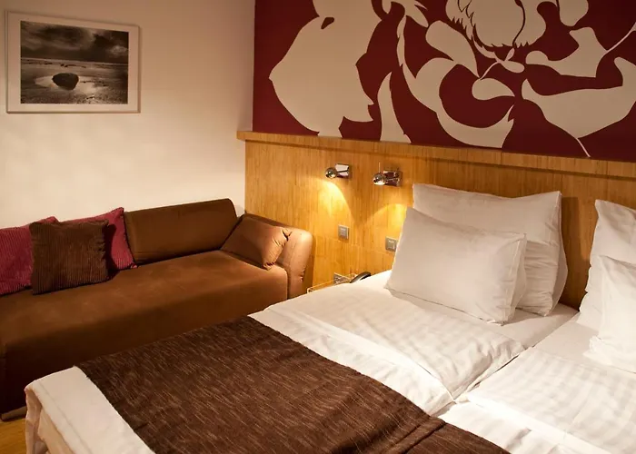 Hotel 3 stelle: Dahlia Inn