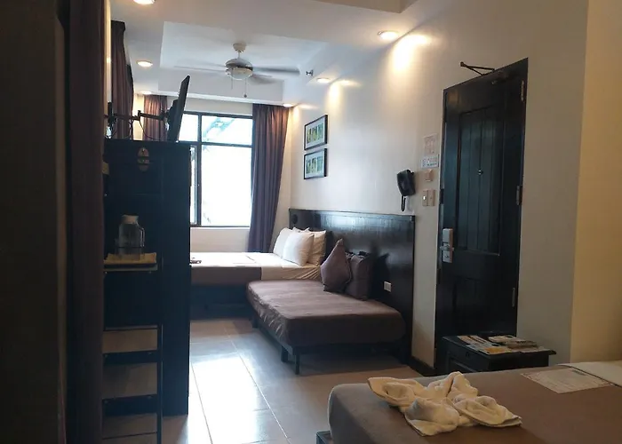 One Crescent Place Hotel