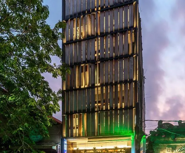 The Hostels M Boutique Legian