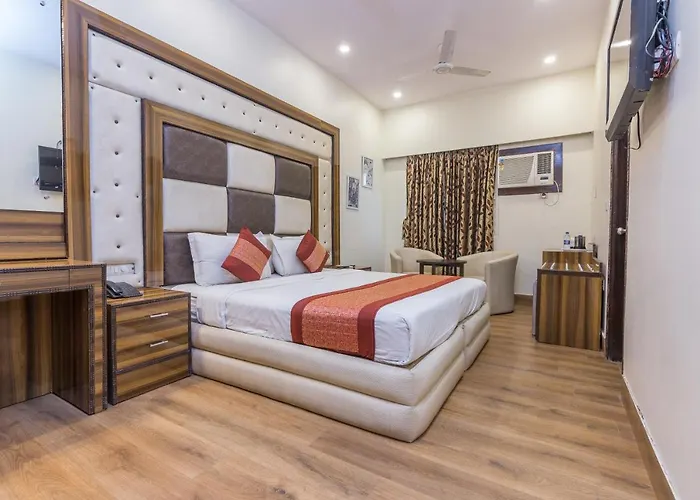 Rupam Hotel - Air Purified Comfort