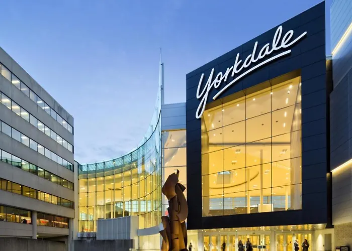 In Luxury hotels Holiday Inn Toronto - Yorkdale