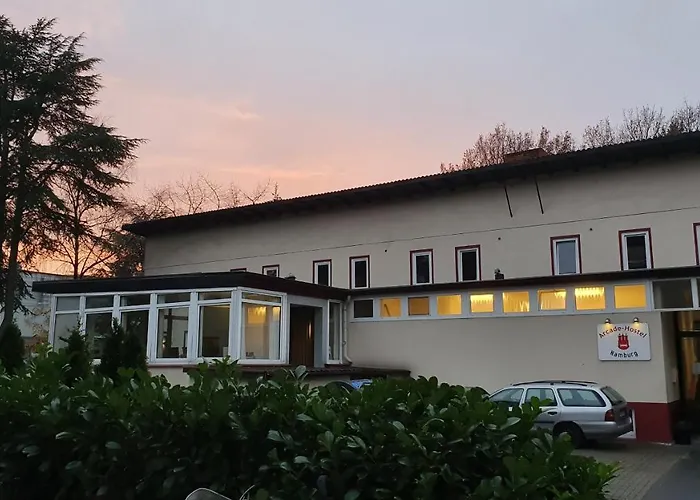 Arcade &Hostel